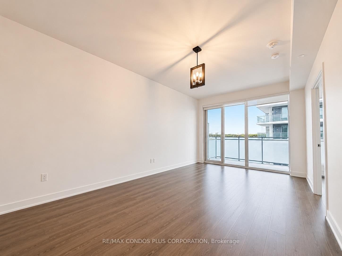105 Oneida Crescent, Unit 503 thumbnail 7