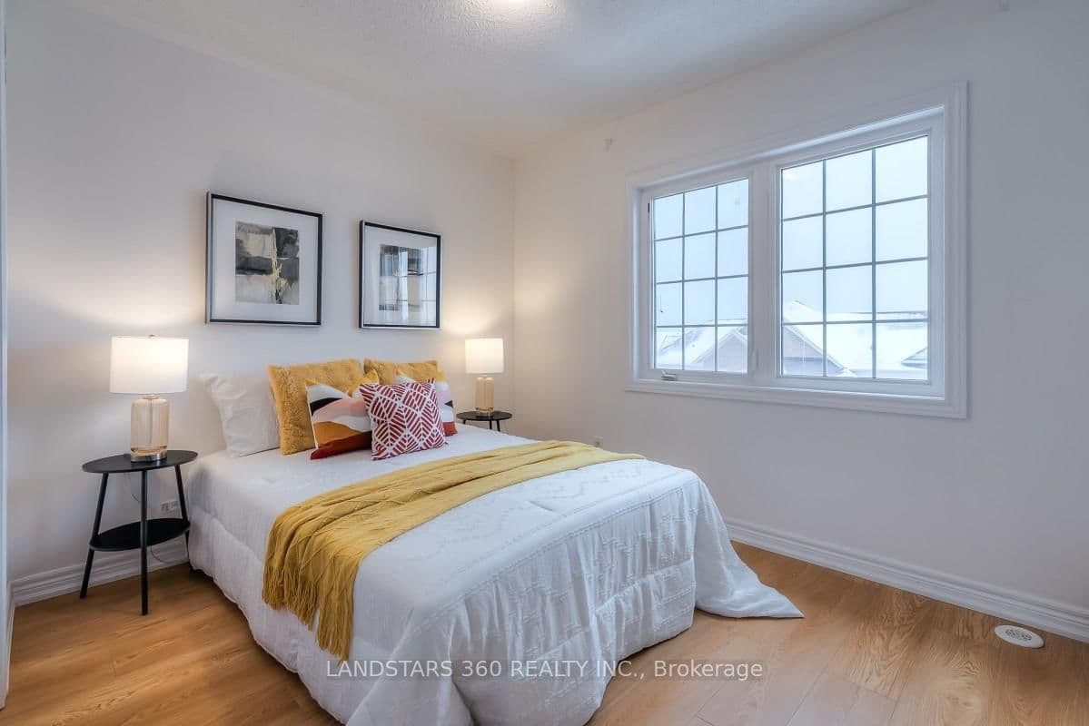 9922 McCowan Road thumbnail 15