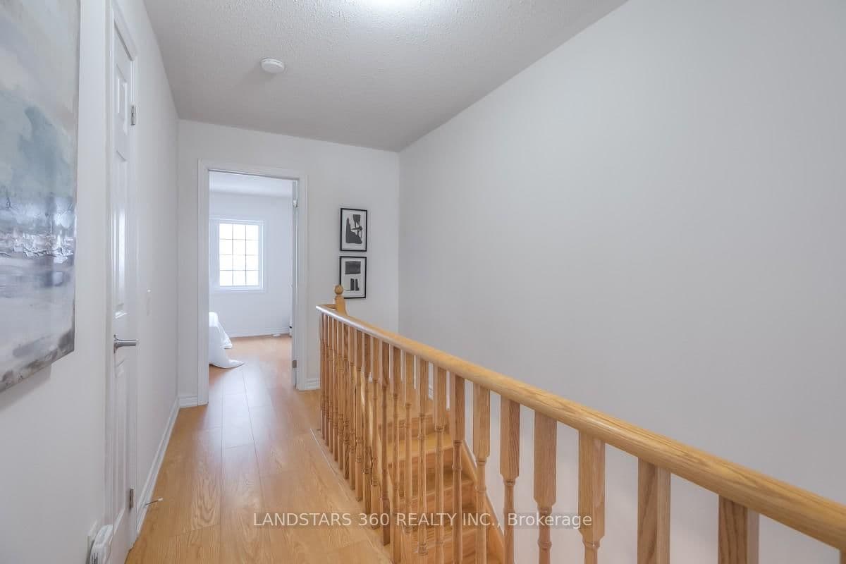 9922 McCowan Road thumbnail 23