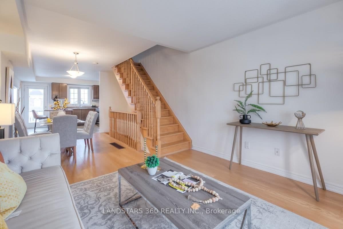 9922 McCowan Road thumbnail 8