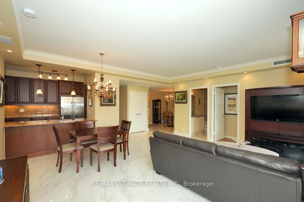 9235 Jane Street, Unit 407 thumbnail 10
