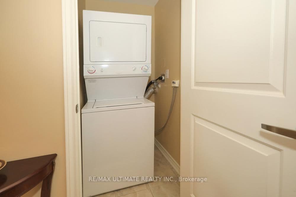 9235 Jane Street, Unit 407 thumbnail 24