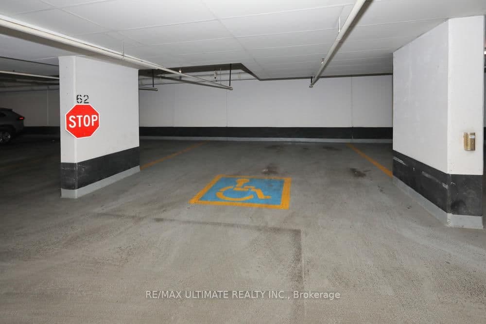9235 Jane Street, Unit 407 thumbnail 25