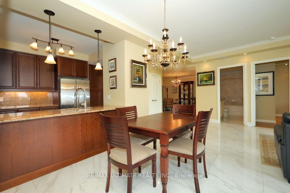 9235 Jane Street, Unit 407 thumbnail 7