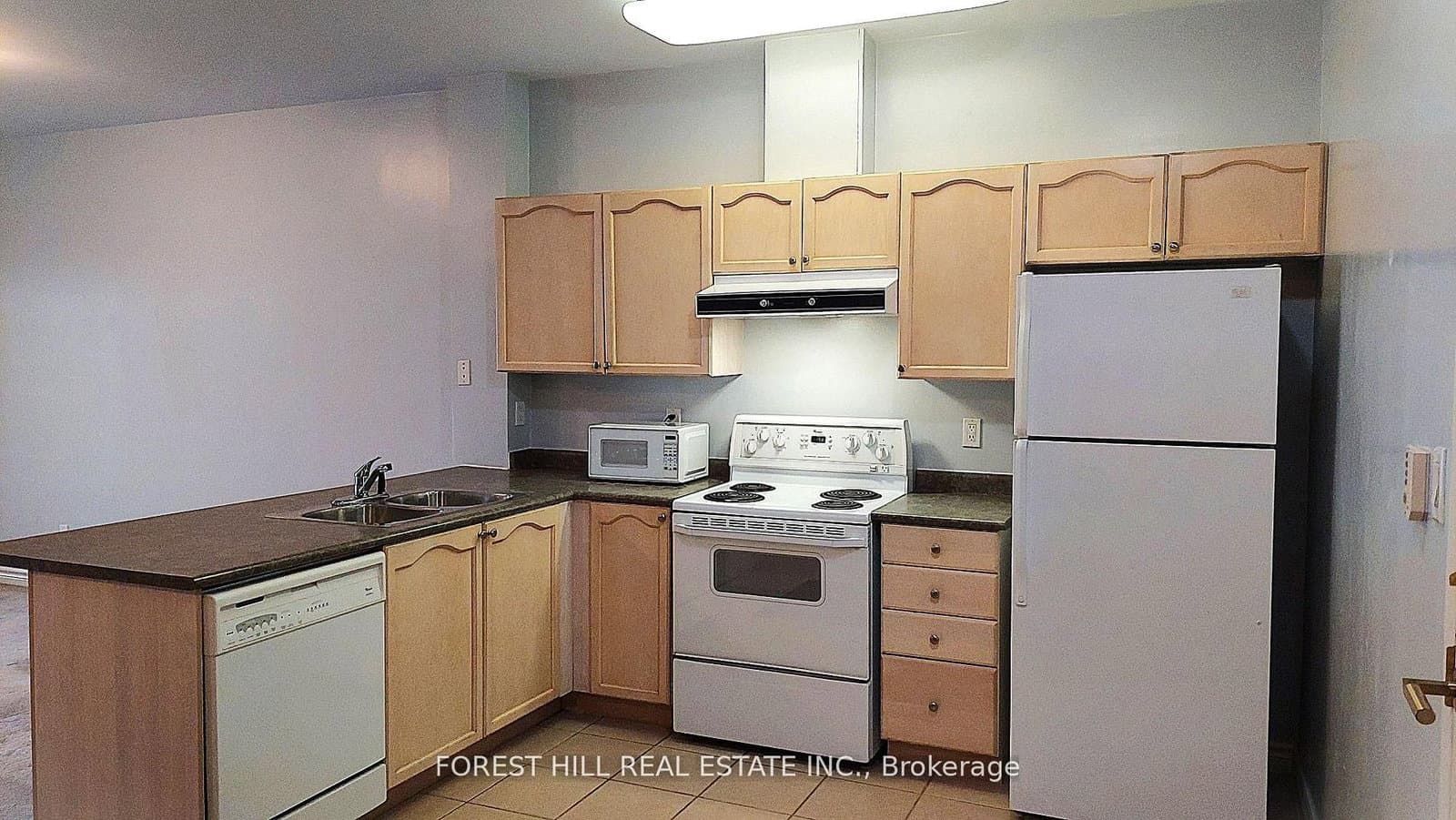 33 WALLACE Street, Unit 210 thumbnail 8