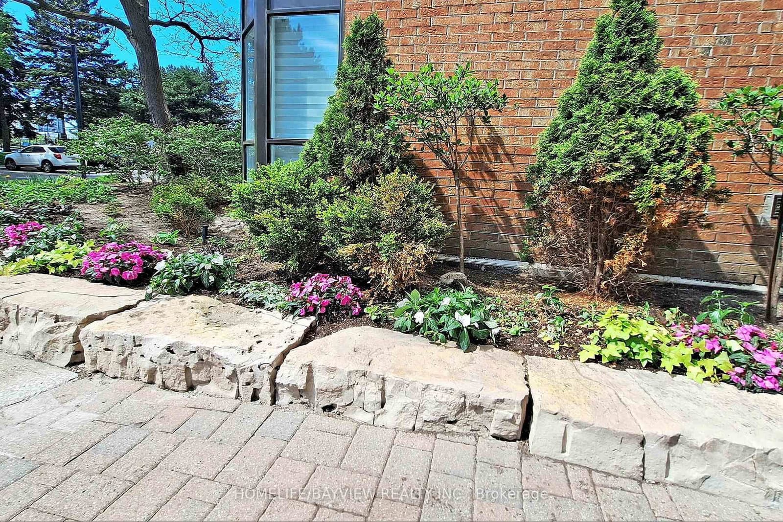 7601 Bathurst Street, Unit 902 thumbnail 3