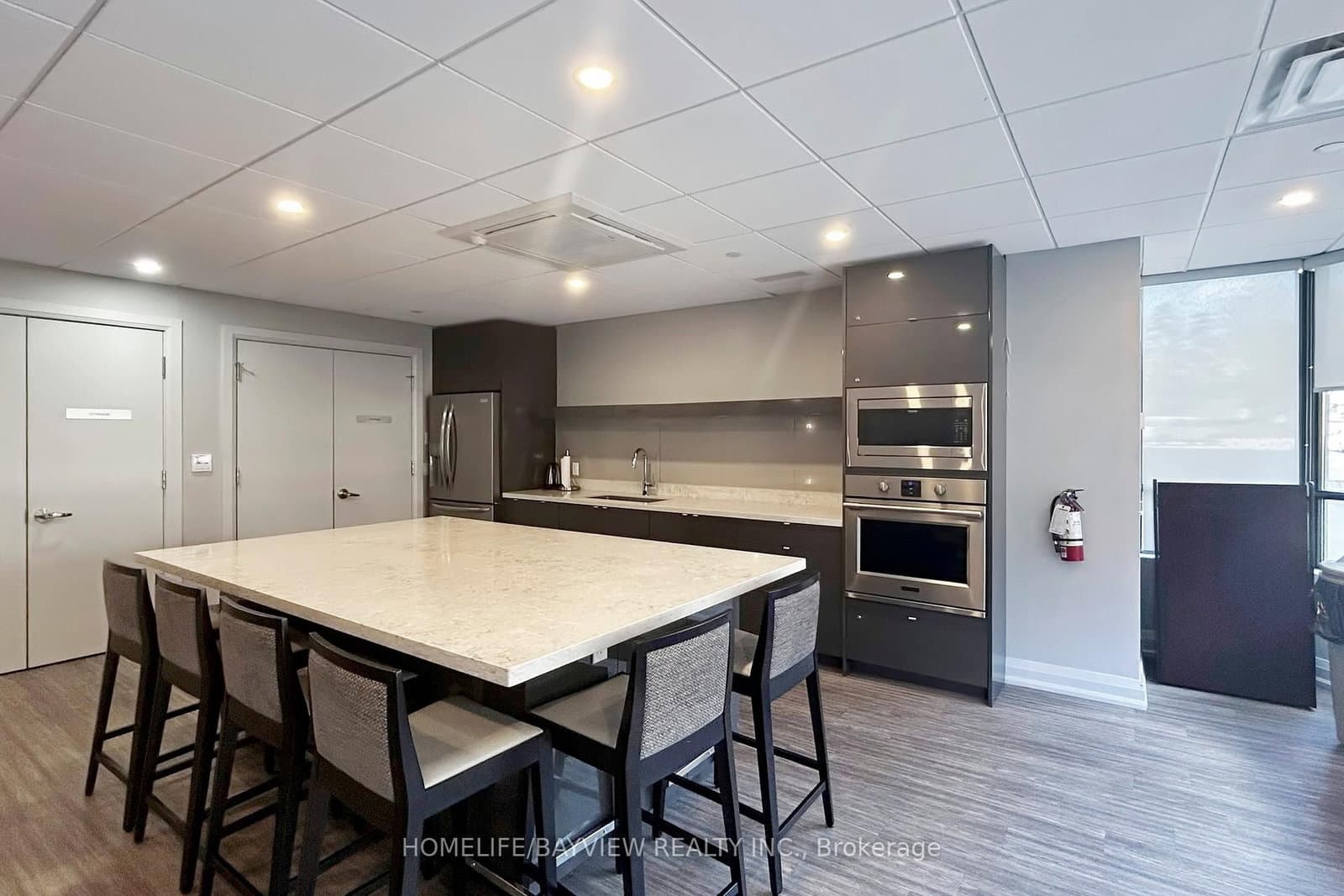 7601 Bathurst Street, Unit 902 thumbnail 30
