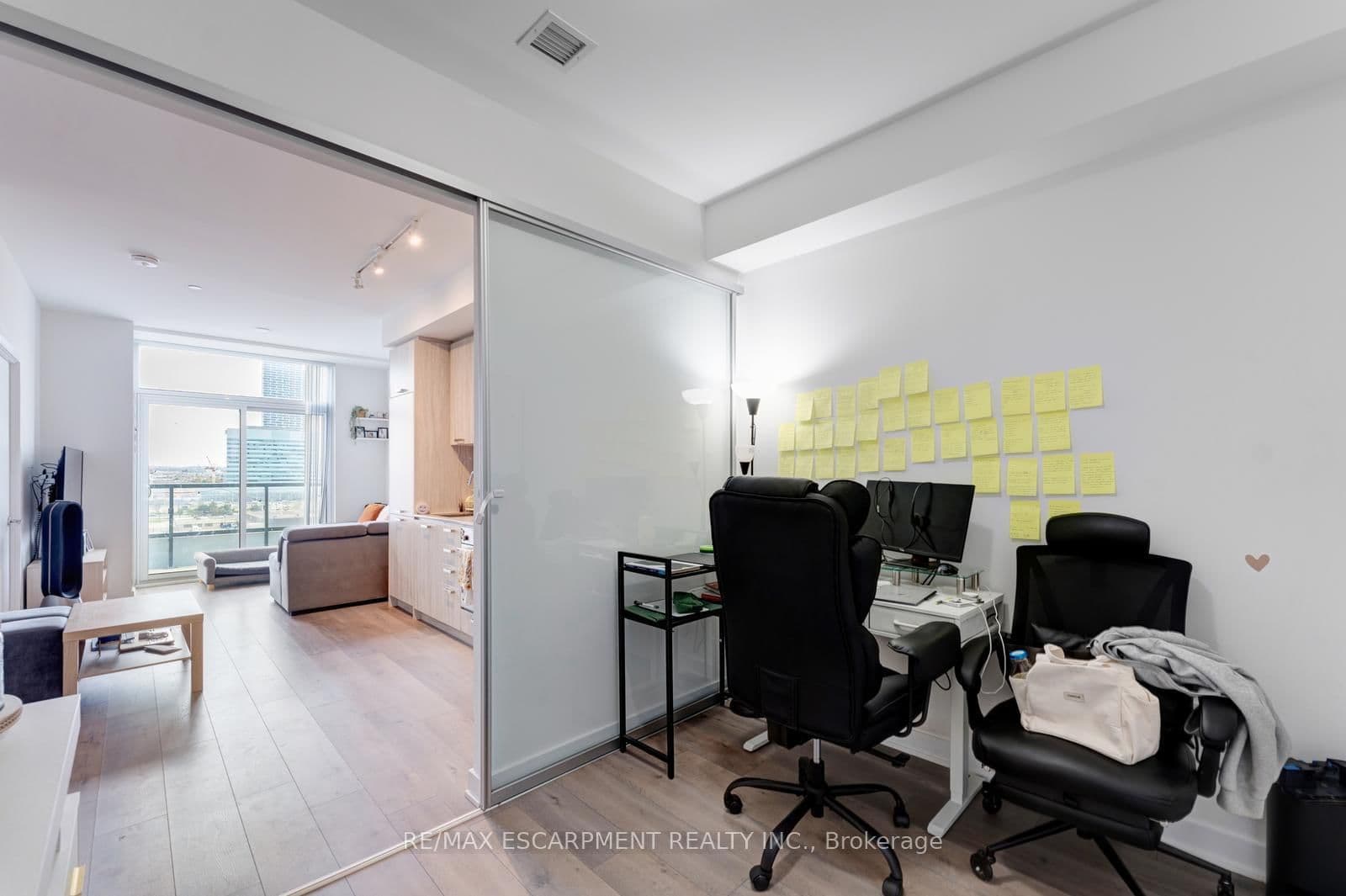 10 Honeycrisp Crescent, Unit 1120 thumbnail 15