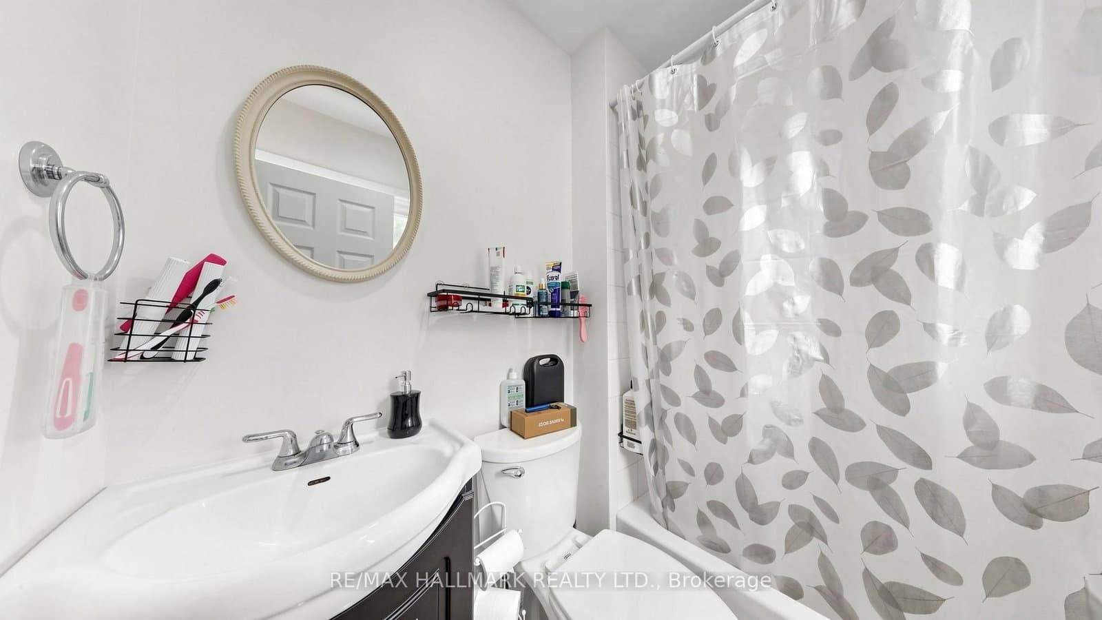 46 Collins Crescent thumbnail 20