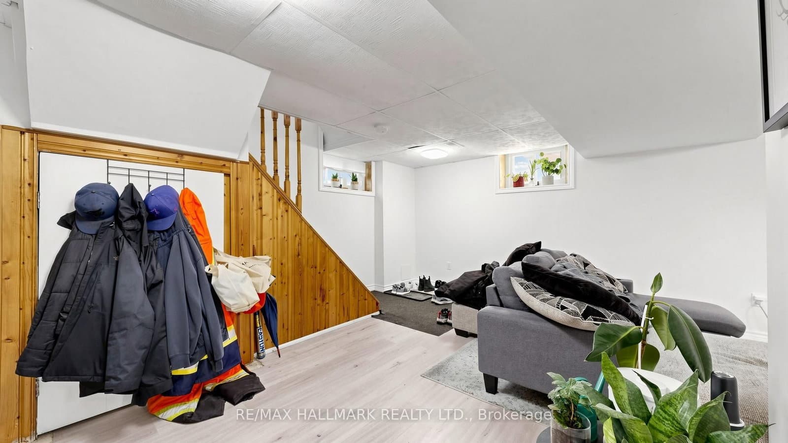 46 Collins Crescent thumbnail 23