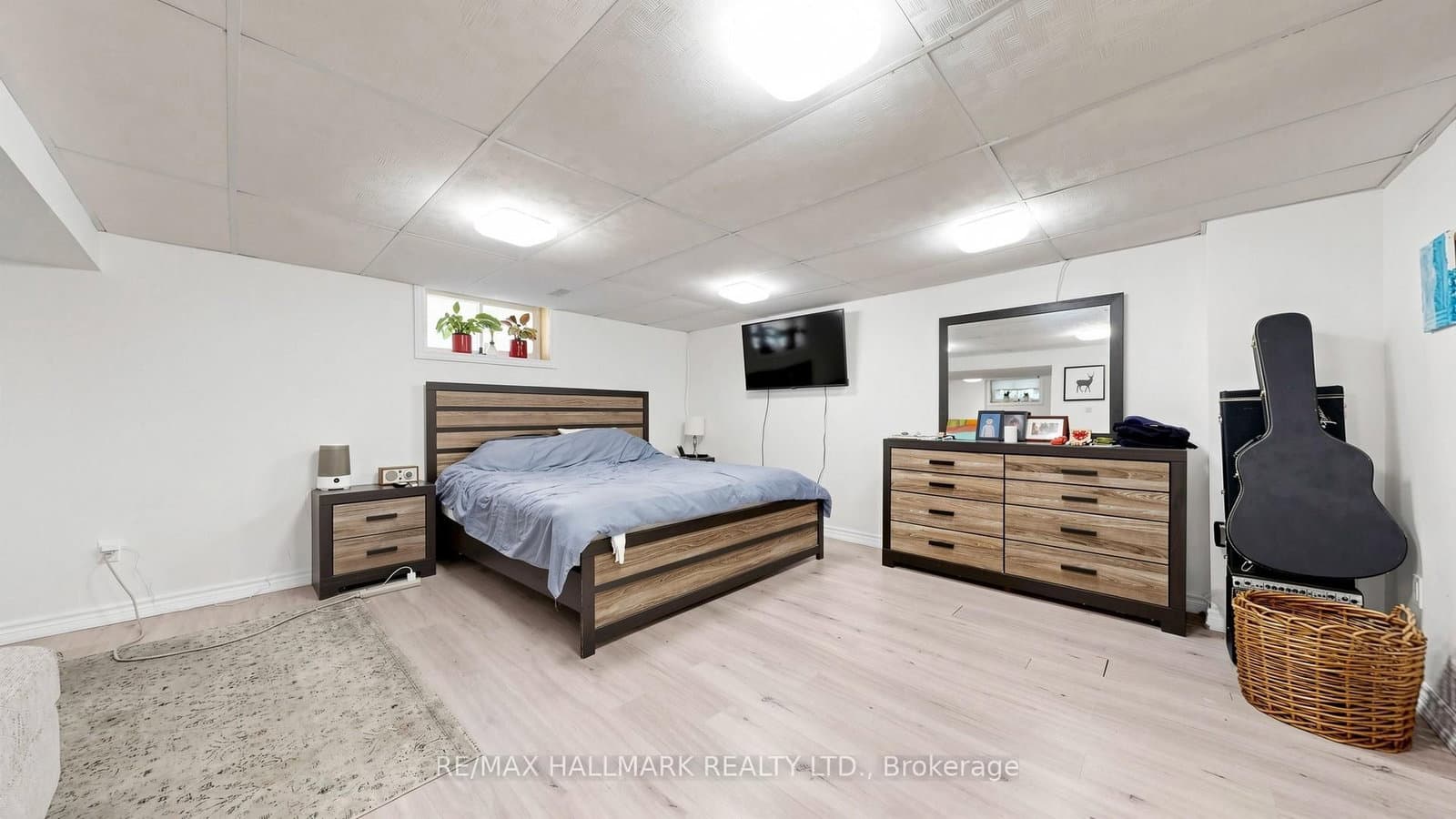 46 Collins Crescent thumbnail 28