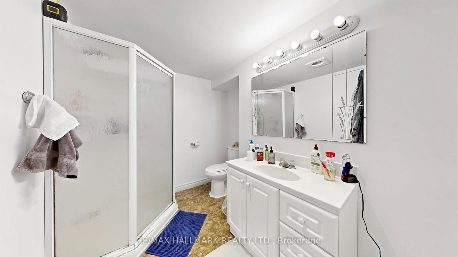 46 Collins Crescent thumbnail 32