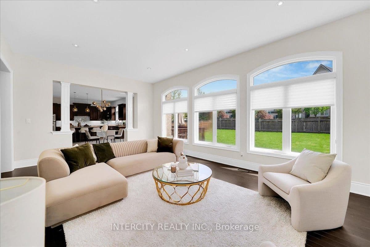 233 Carisbrooke Circle thumbnail 23