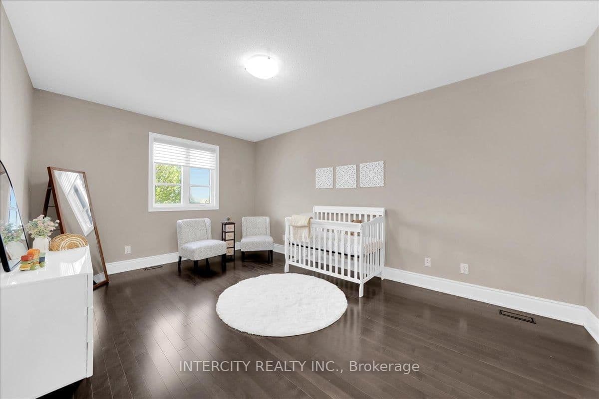 233 Carisbrooke Circle thumbnail 34