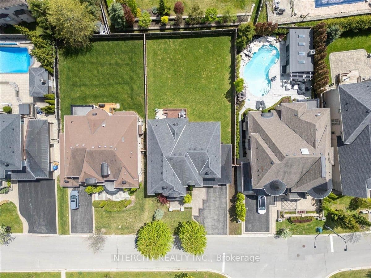233 Carisbrooke Circle thumbnail 49