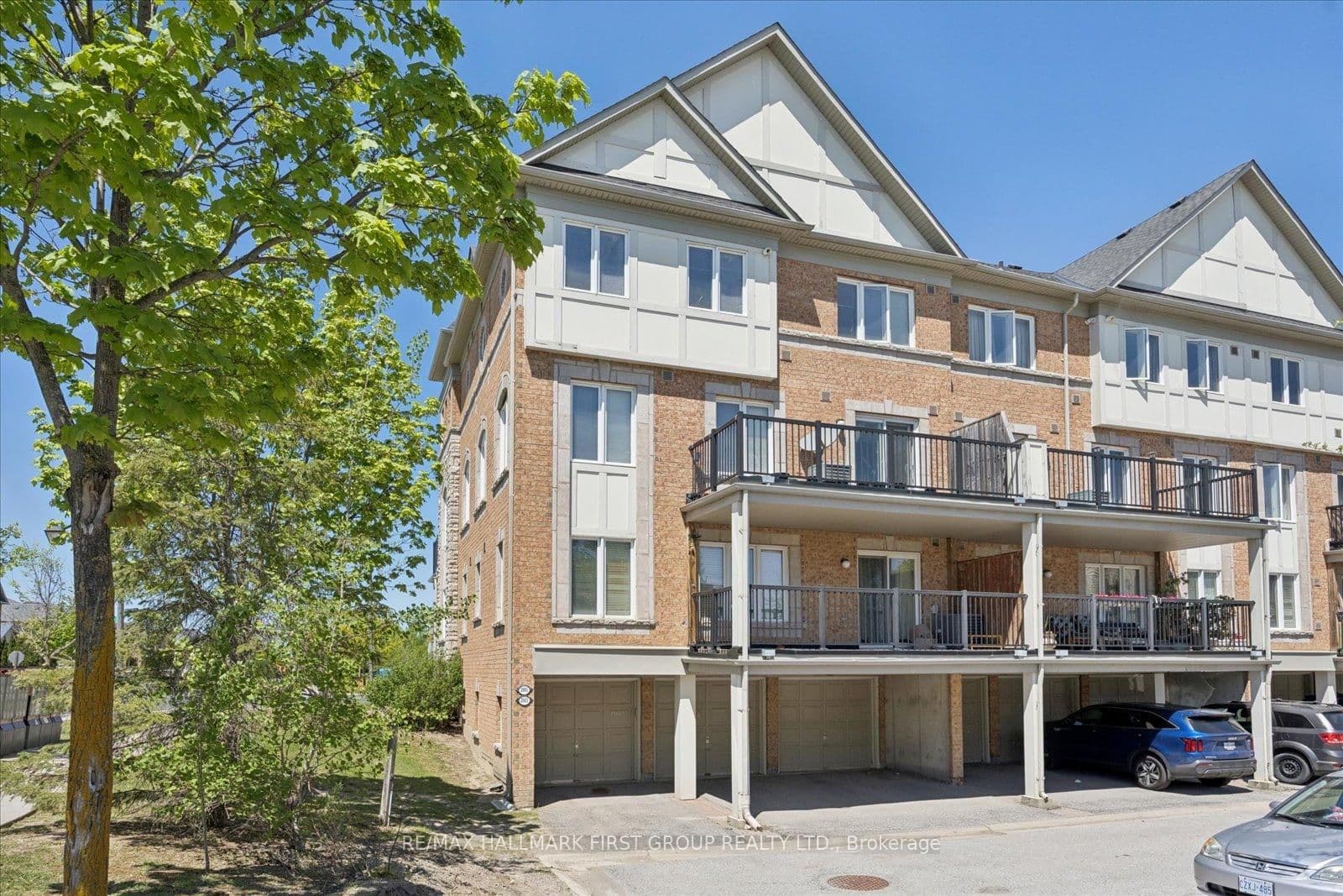 2067 Bur Oak Avenue, Unit 3 thumbnail 21