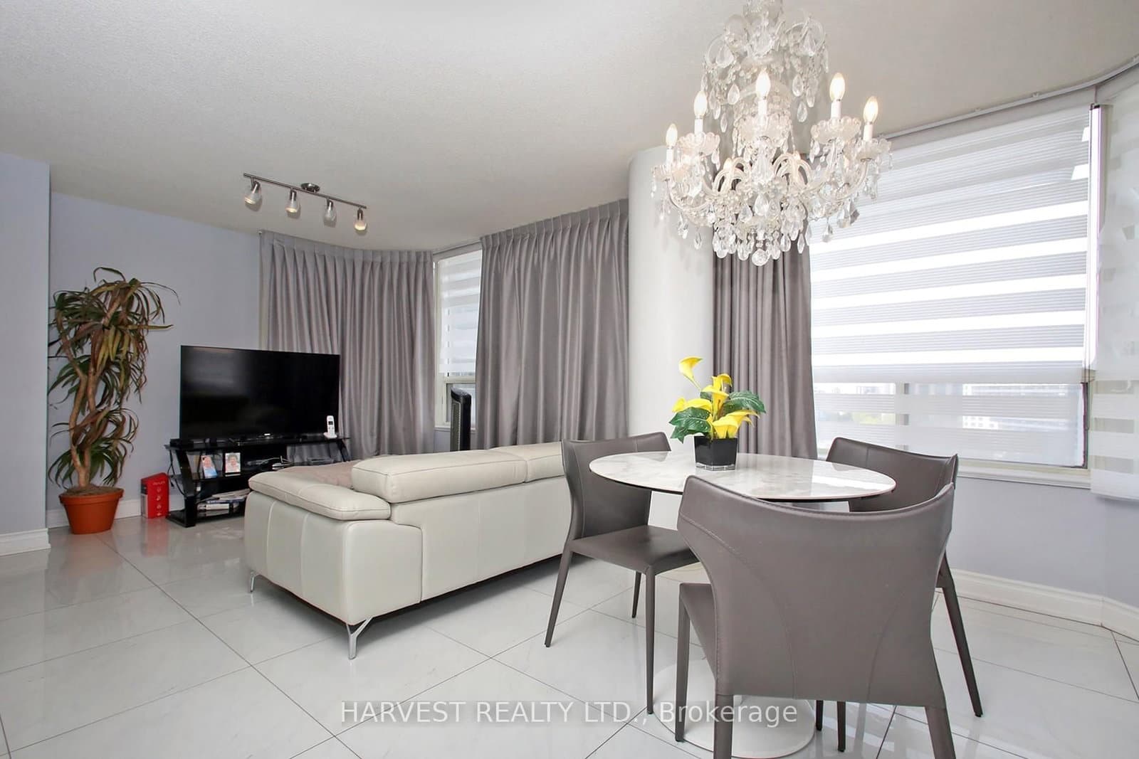 7 Townsgate Drive, Unit 1402 thumbnail 17