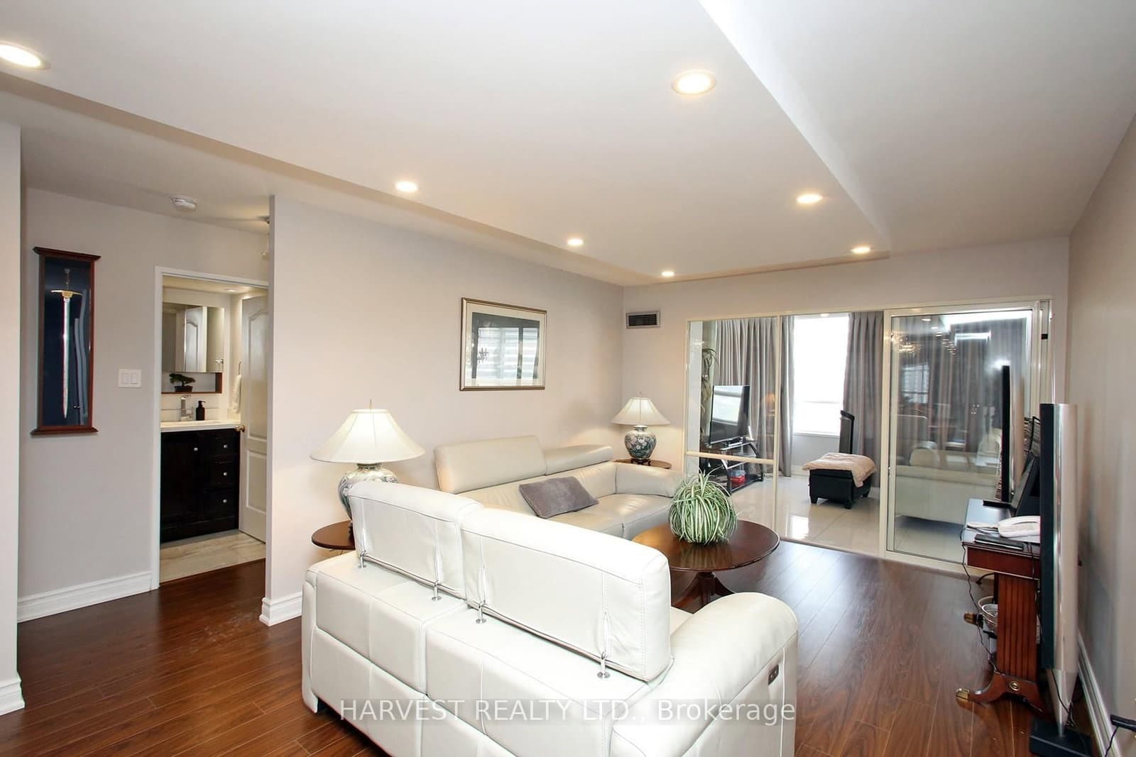 7 Townsgate Drive, Unit 1402 thumbnail 21