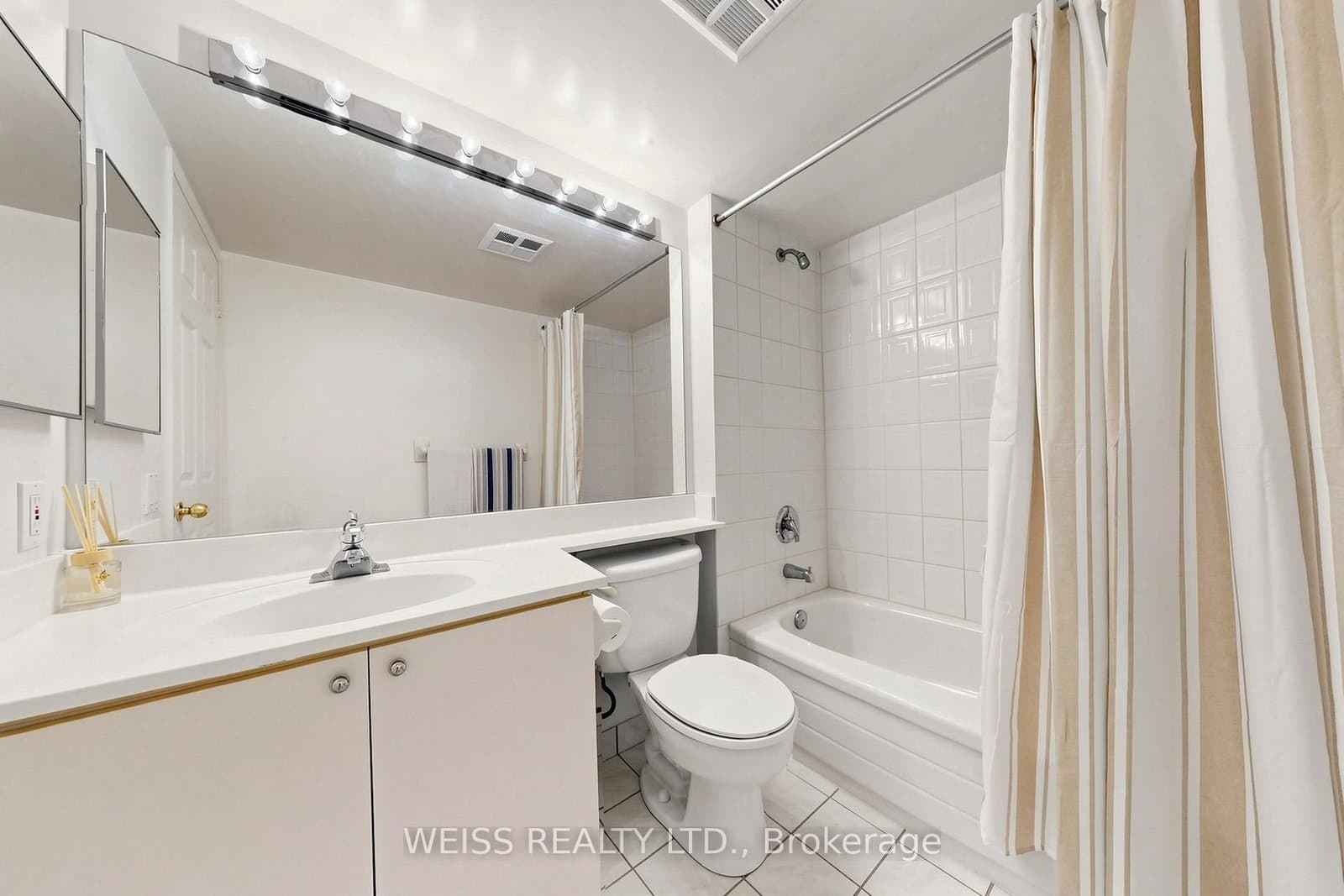 5 Emerald Lane, Unit 710 thumbnail 17