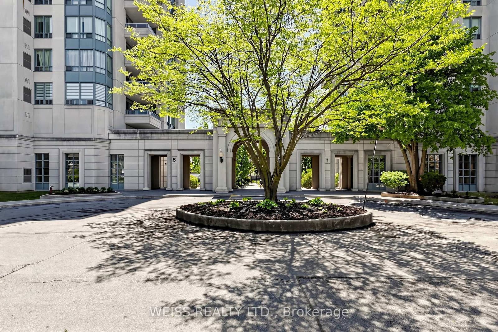 5 Emerald Lane, Unit 710 thumbnail 3