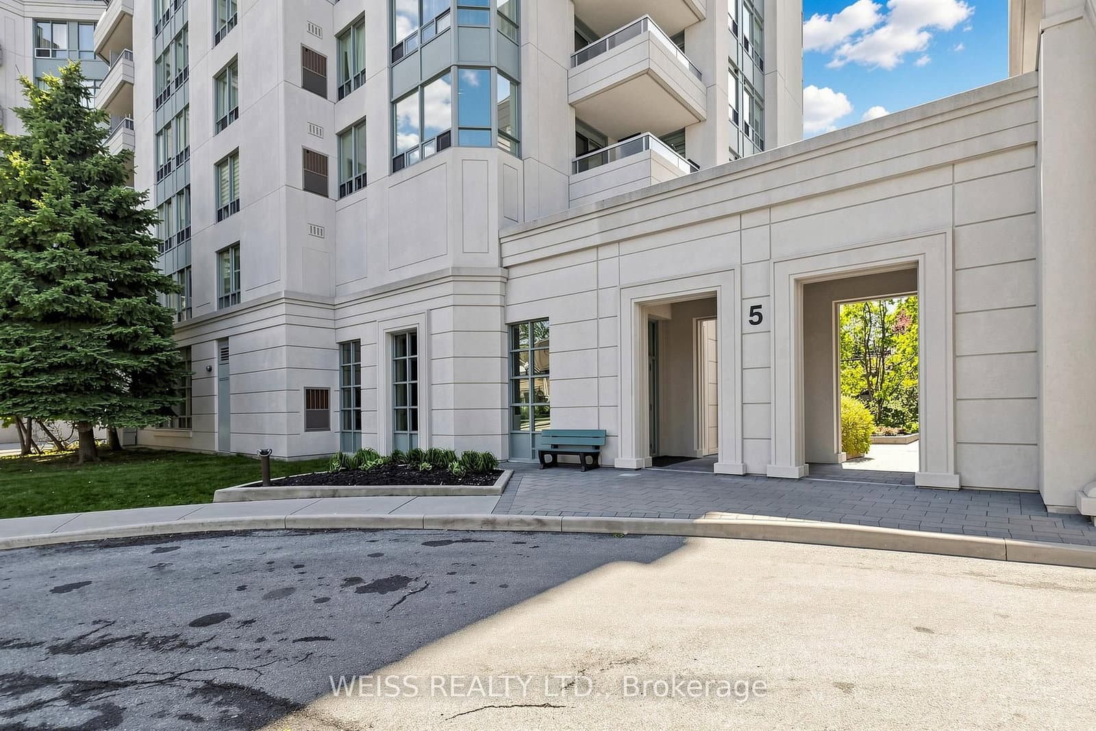 5 Emerald Lane, Unit 710 thumbnail 5