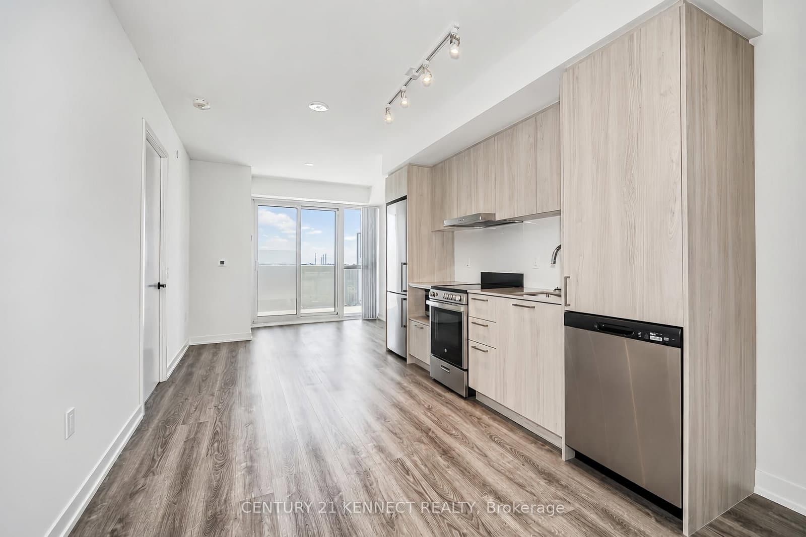 195 Commerce Street, Unit 303 thumbnail 14