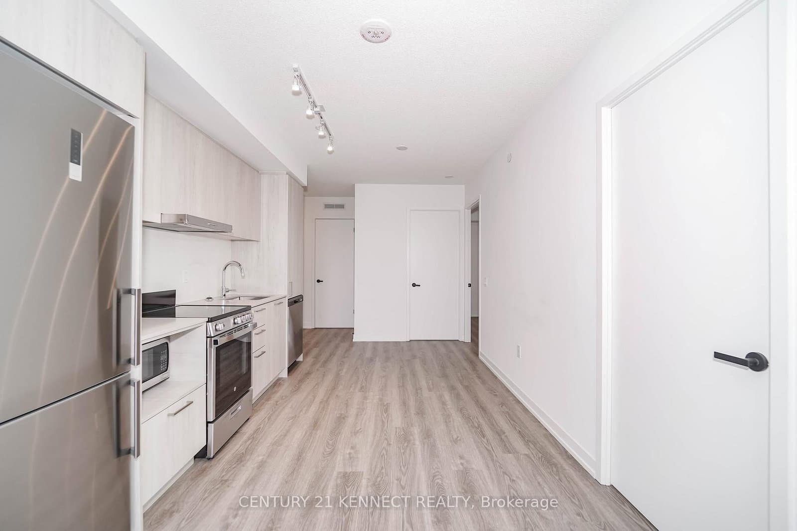 195 Commerce Street, Unit 303 thumbnail 18
