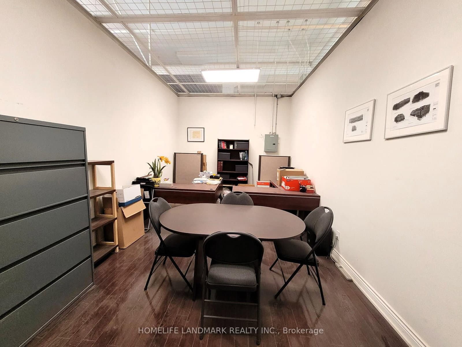 7181 Yonge Street, Unit 160 - Image 1