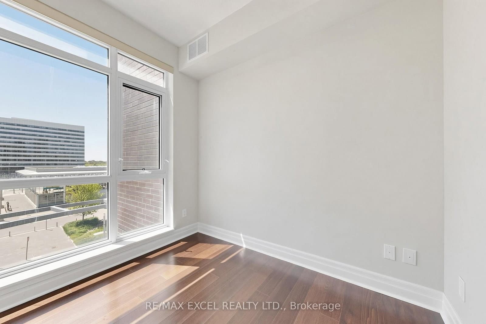 8110 Birchmount Road, Unit 416 thumbnail 17