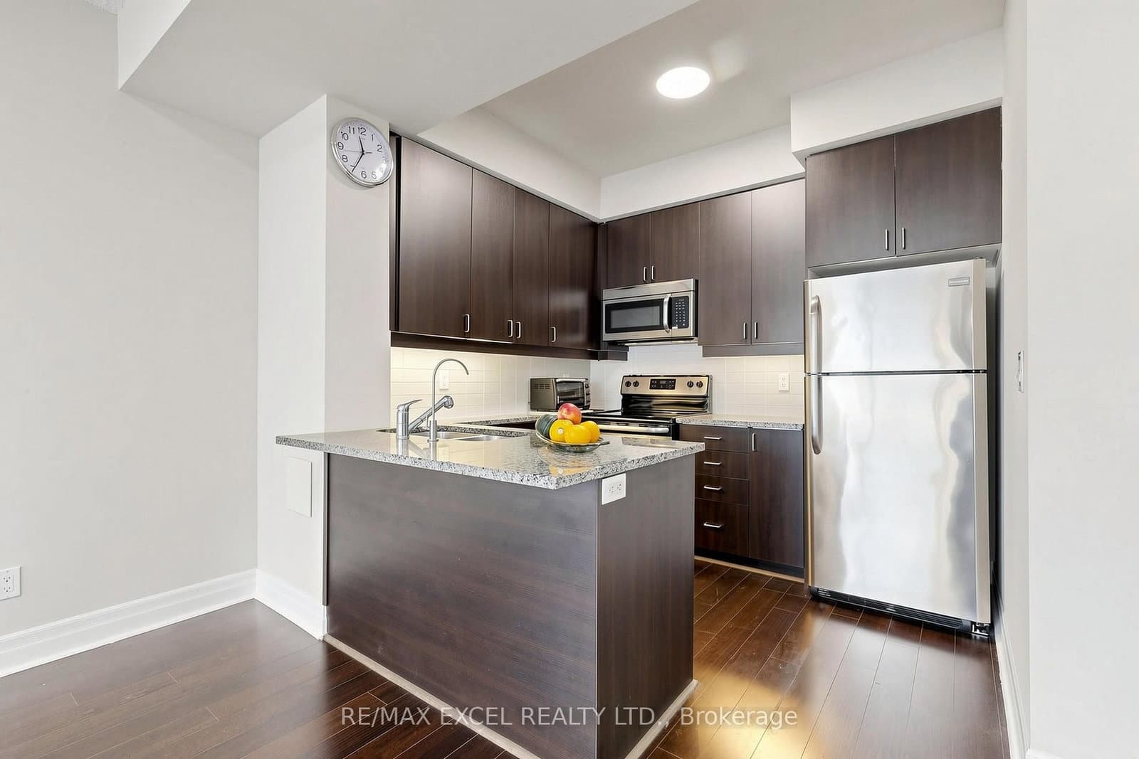 8110 Birchmount Road, Unit 416 thumbnail 20