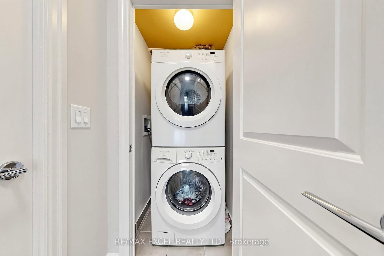 8110 Birchmount Road, Unit 416 thumbnail 37