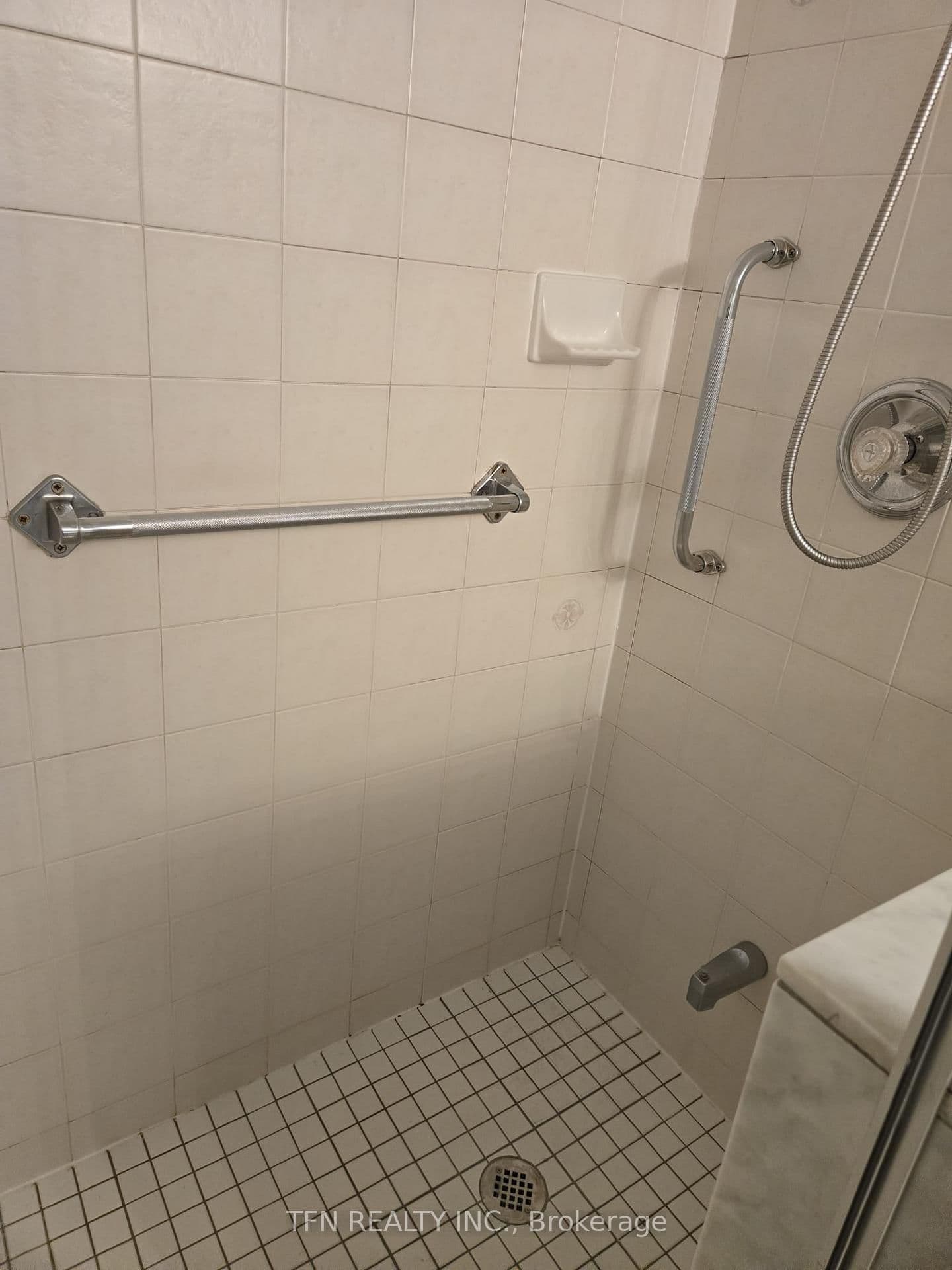 1 Emerald Lane, Unit 309 thumbnail 14