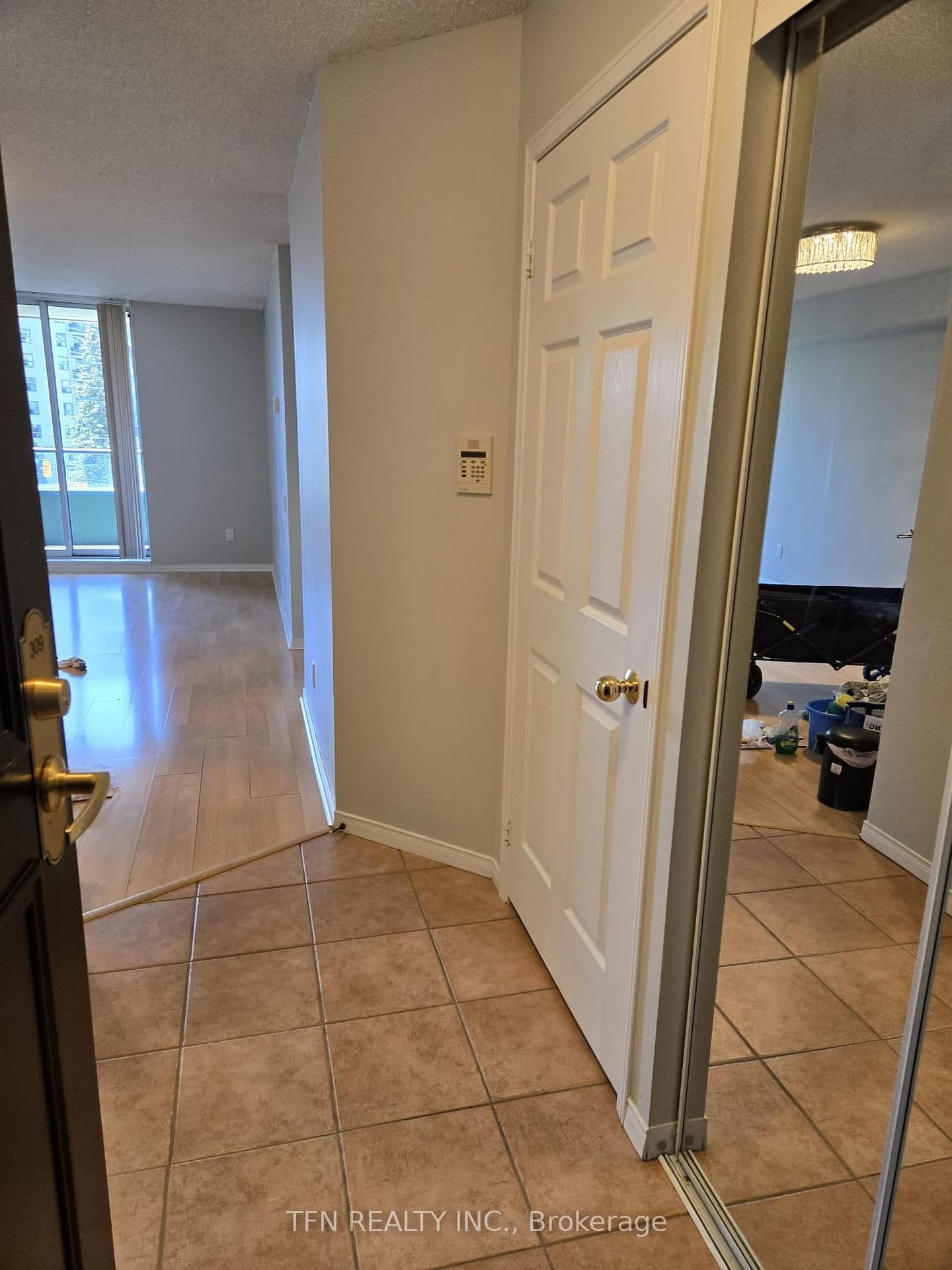 1 Emerald Lane, Unit 309 thumbnail 4