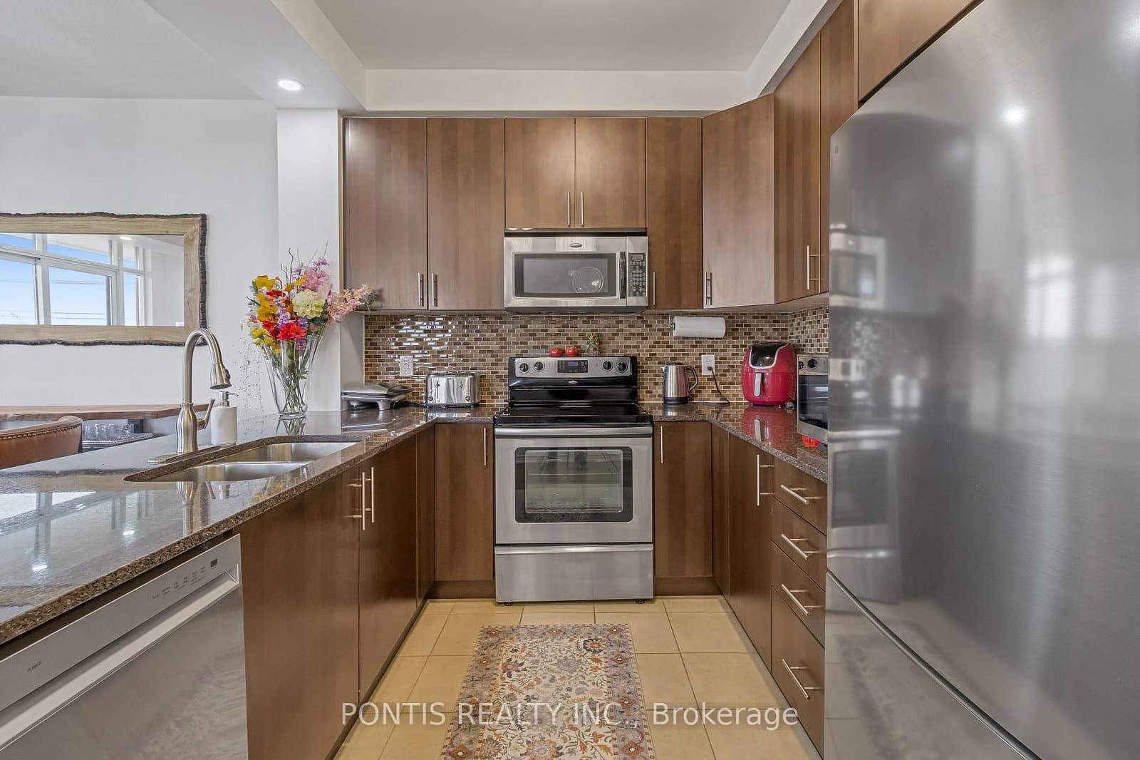 9235 Jane Street, Unit 412 thumbnail 13