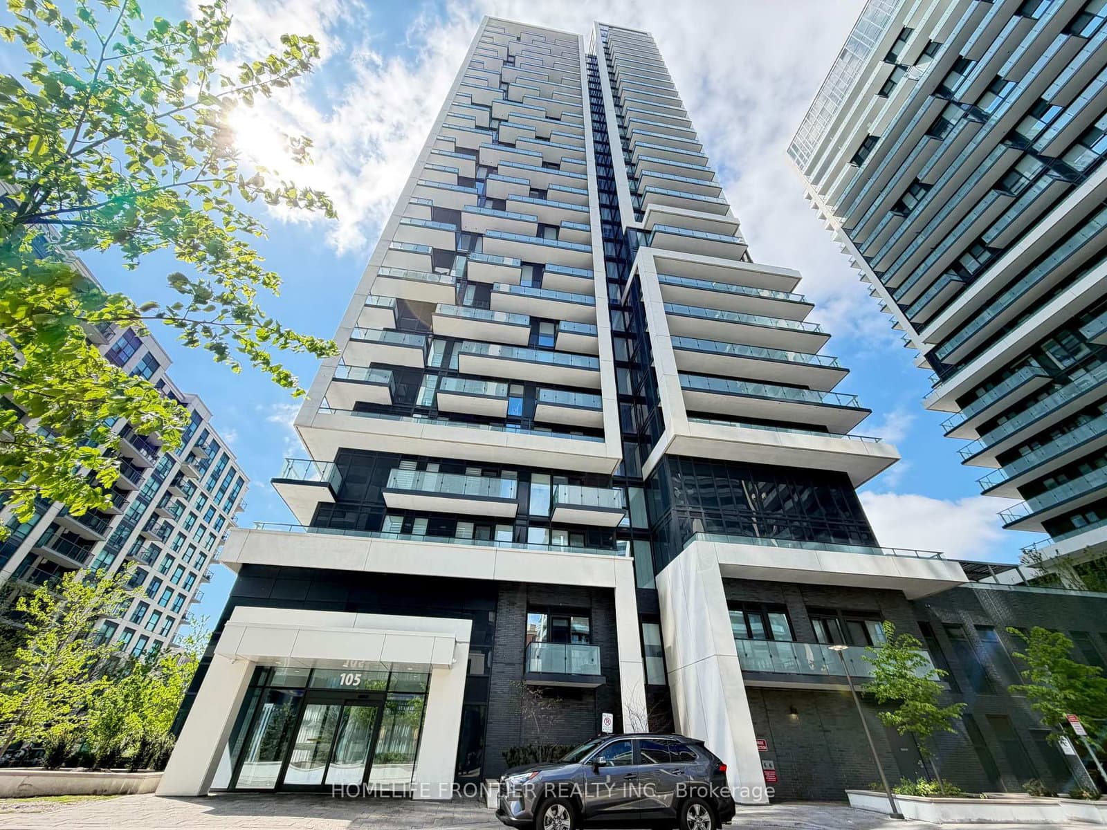 #607 - 105 Oneida Crescent