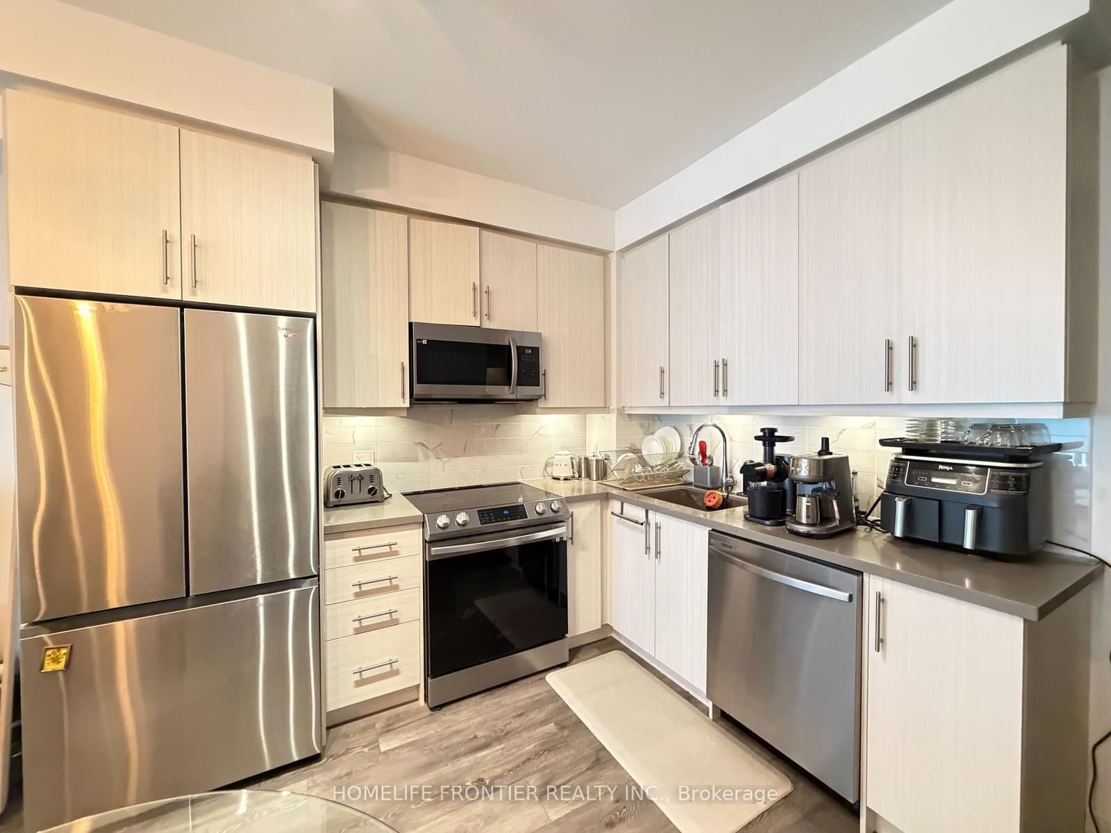 105 Oneida Crescent, Unit 607 thumbnail 13