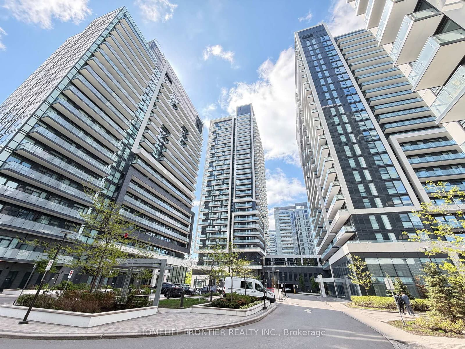 105 Oneida Crescent, Unit 607 thumbnail 2