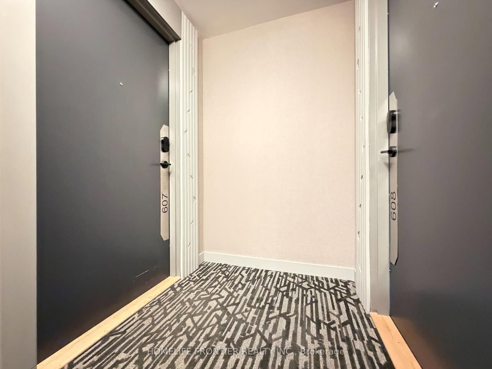 105 Oneida Crescent, Unit 607 thumbnail 9
