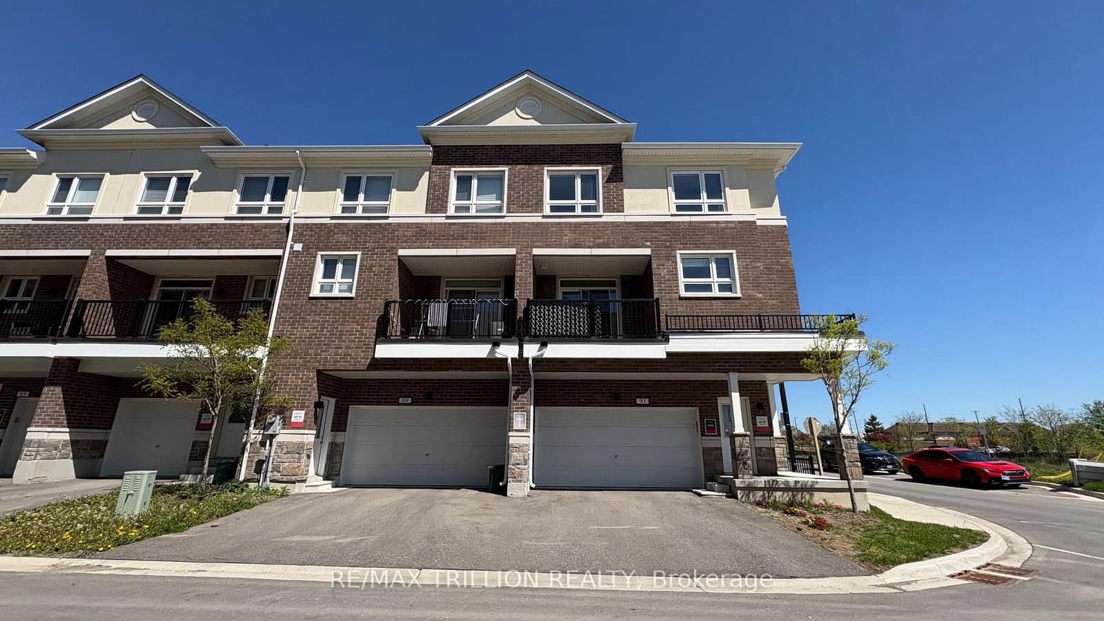 91 Massachusetts Lane thumbnail 5
