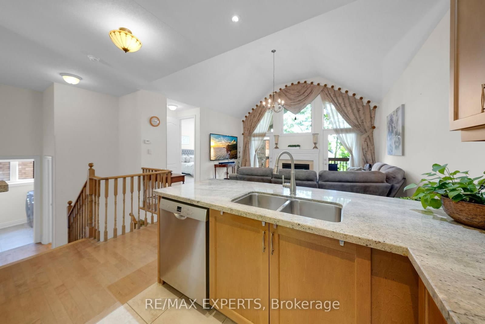 40 Hillcrest Drive thumbnail 17