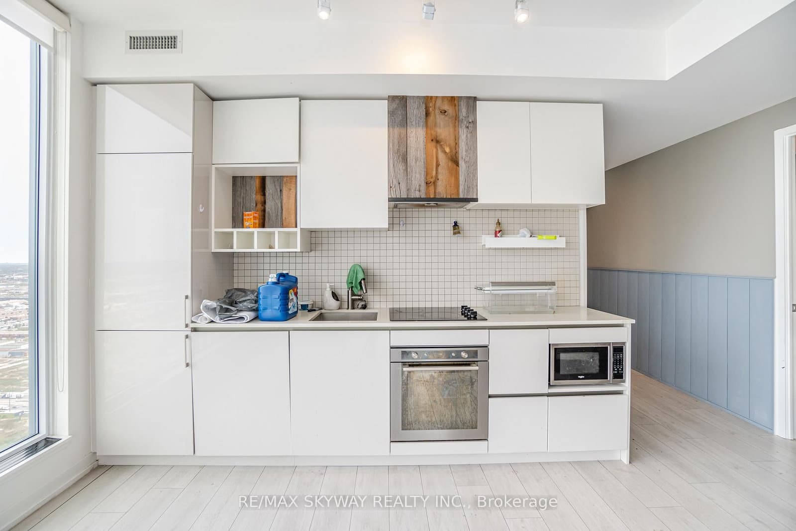 5 Buttermill Avenue, Unit 5702 thumbnail 15