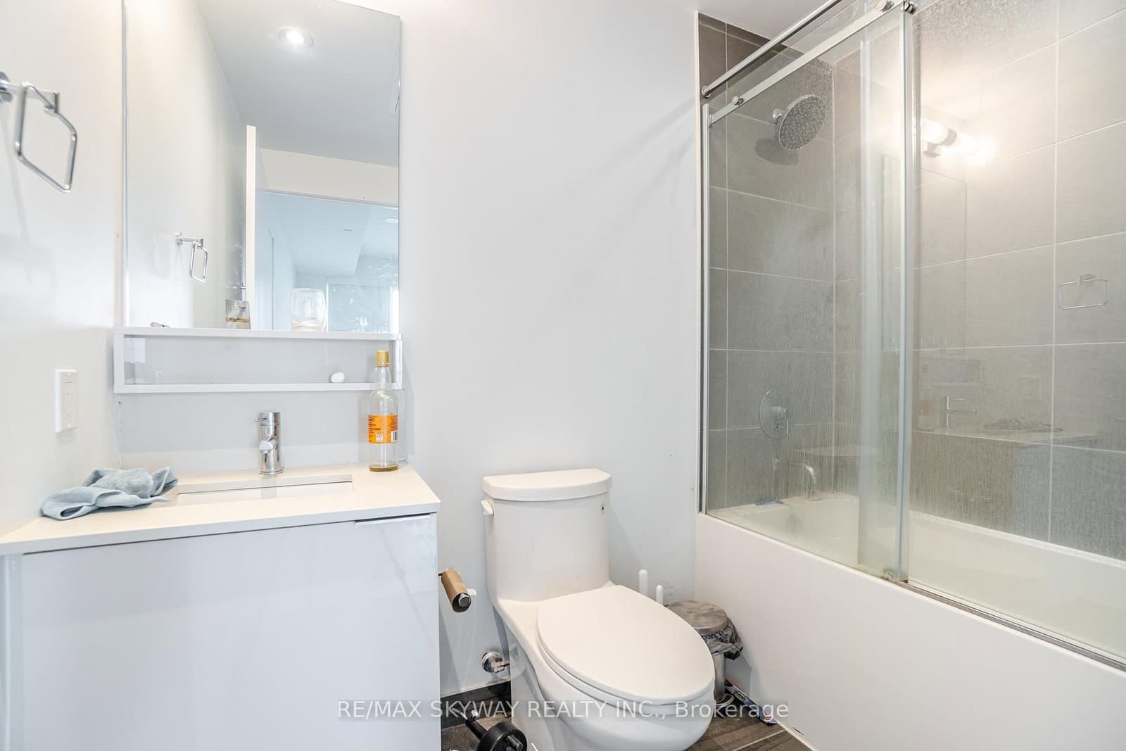 5 Buttermill Avenue, Unit 5702 thumbnail 19