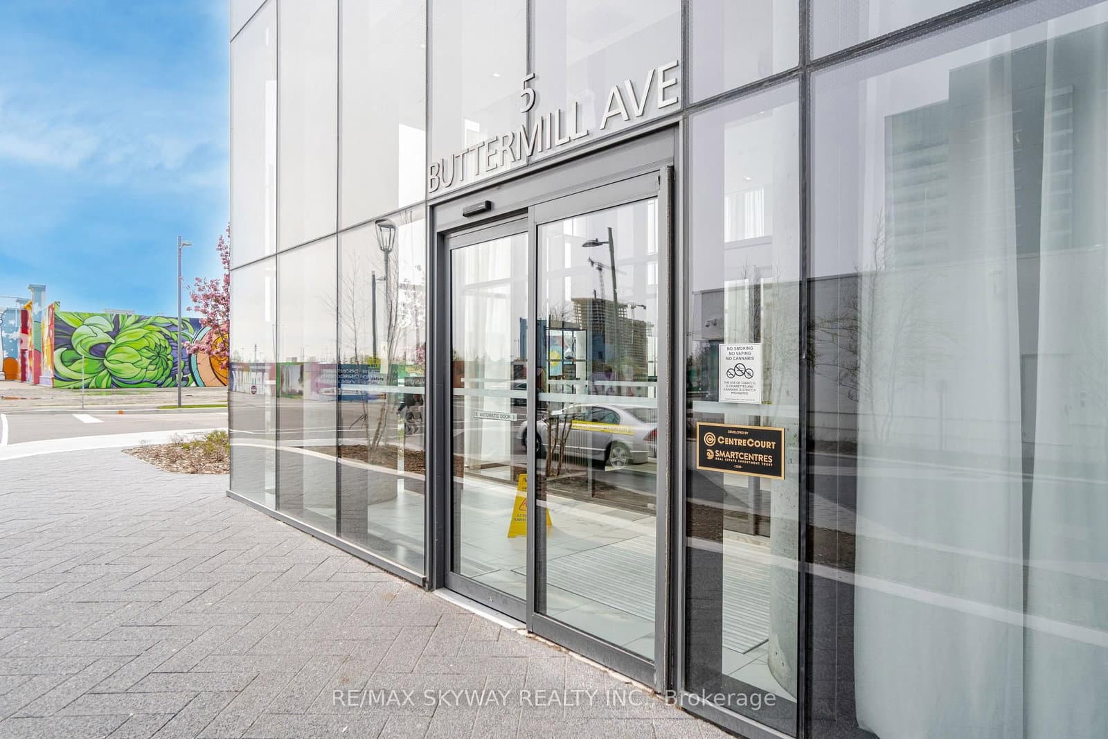 5 Buttermill Avenue, Unit 5702 thumbnail 2