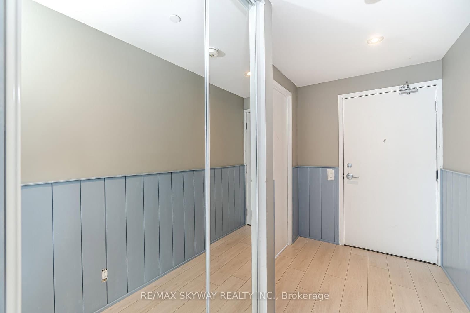 5 Buttermill Avenue, Unit 5702 thumbnail 5