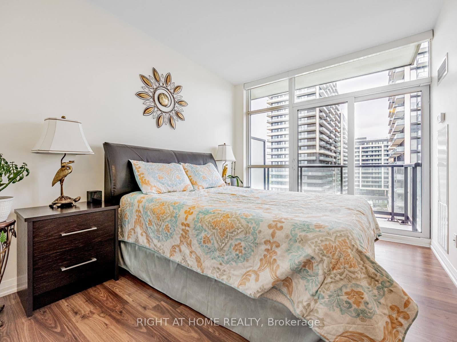 65 Oneida Crescent, Unit 1010 thumbnail 12
