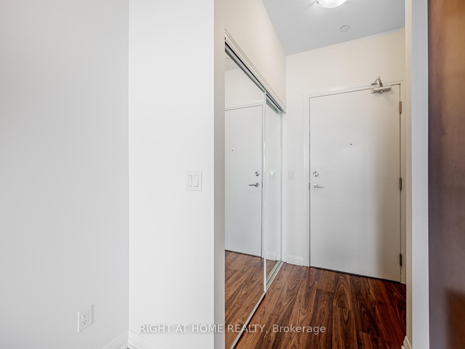 65 Oneida Crescent, Unit 1010 thumbnail 20
