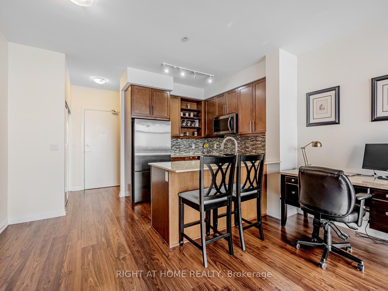 65 Oneida Crescent, Unit 1010 thumbnail 21
