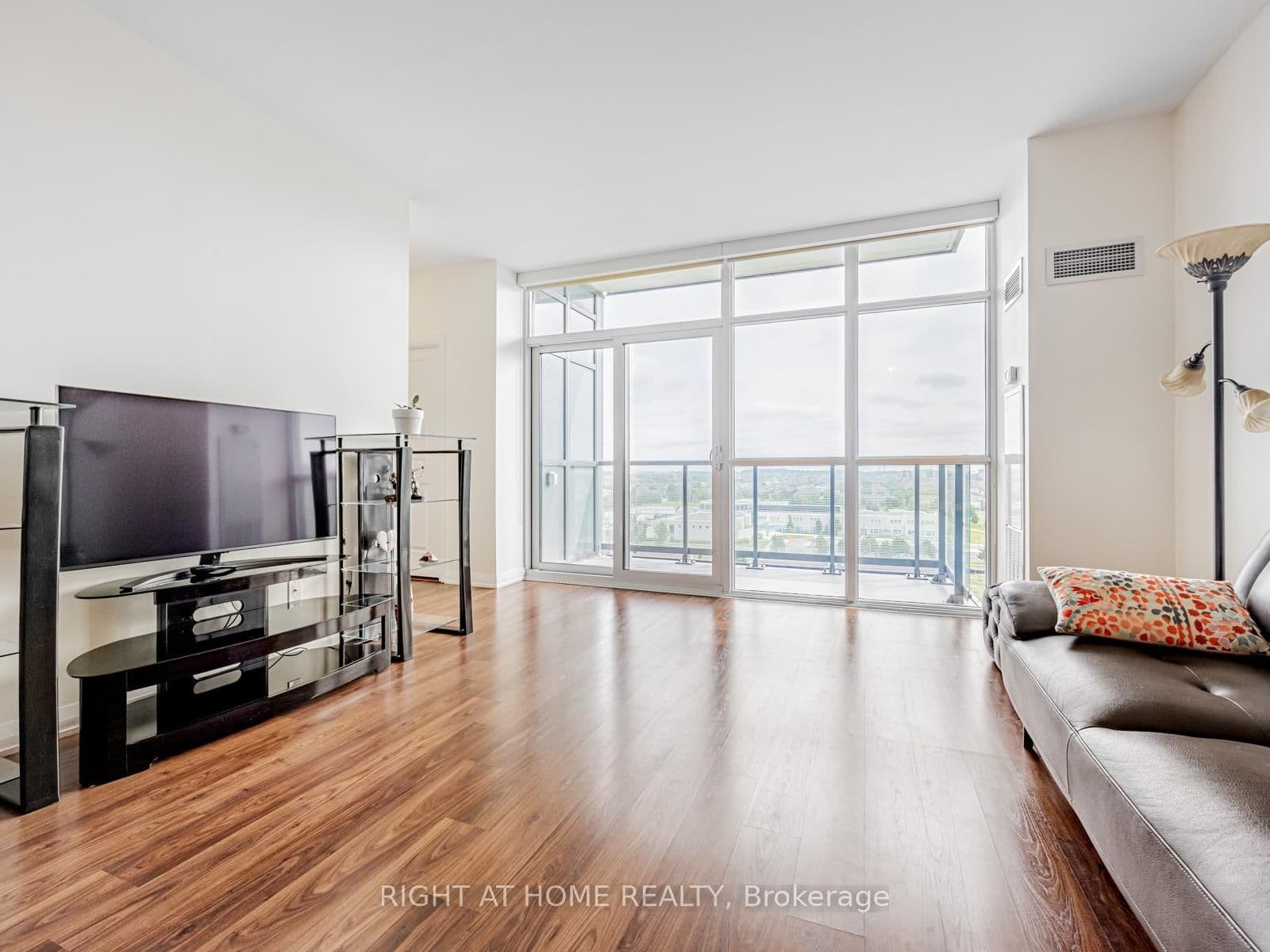 65 Oneida Crescent, Unit 1010 thumbnail 5