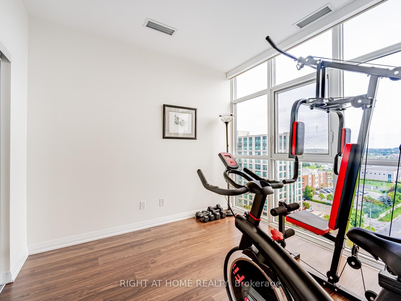 65 Oneida Crescent, Unit 1010 thumbnail 8
