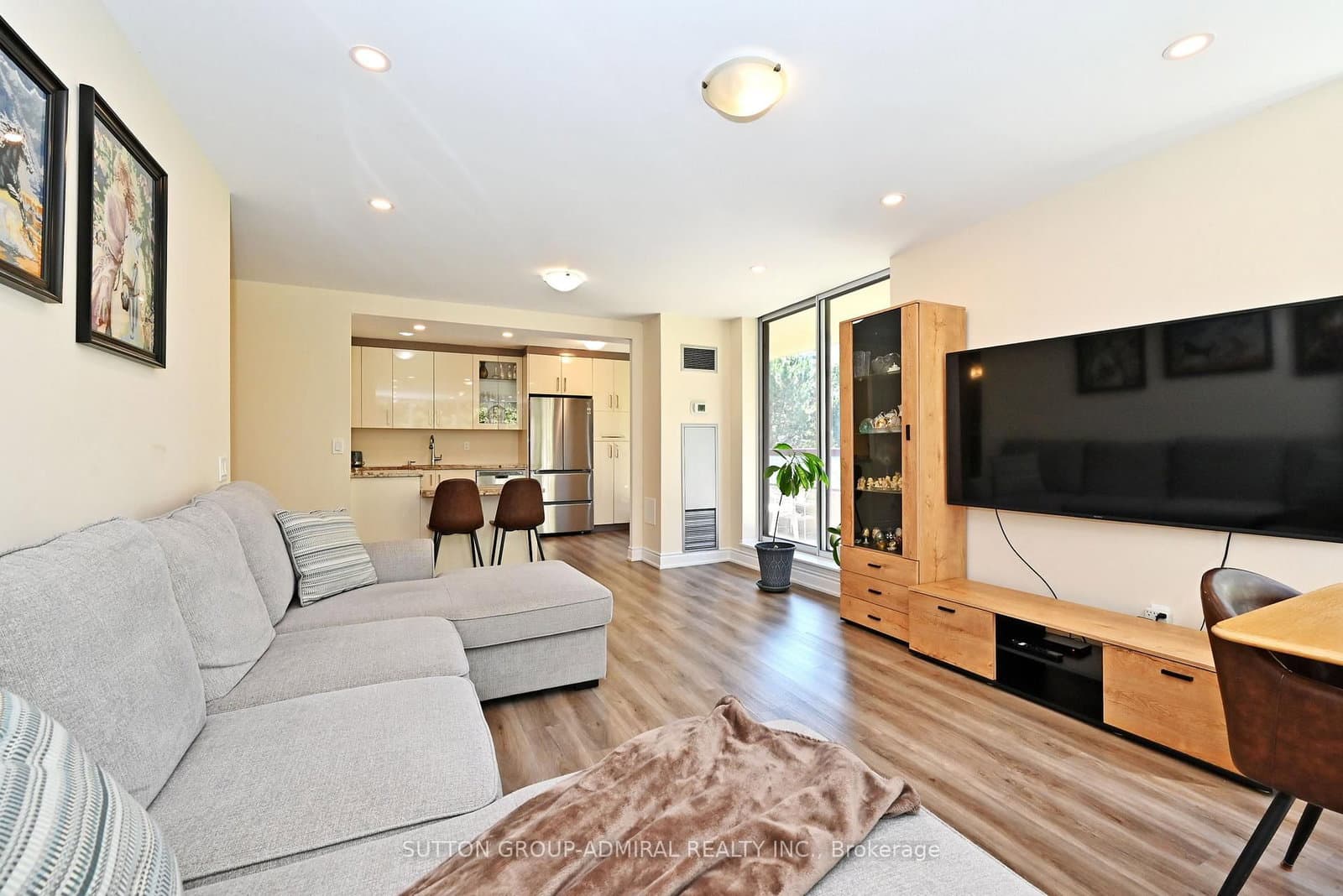 91 Townsgate Drive, Unit 203 thumbnail 12